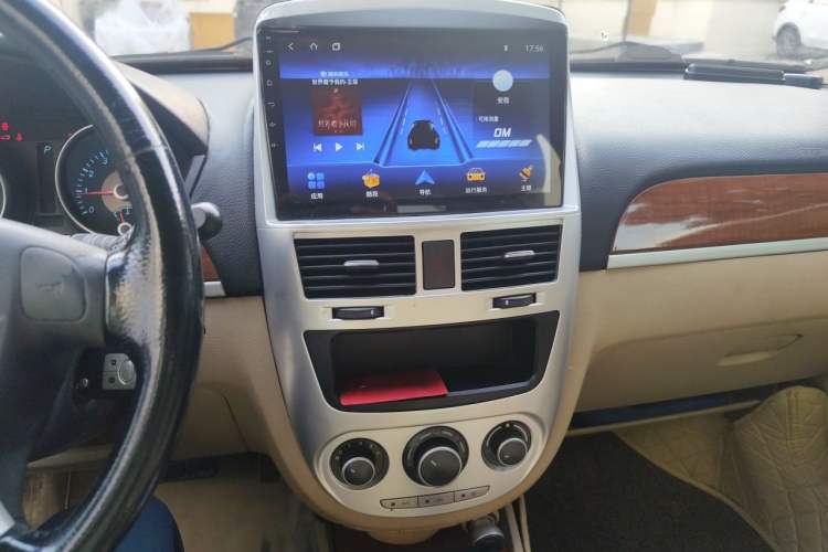 Used Buick Excelle 2011 1.6 LE-AT Audio And AC Panel