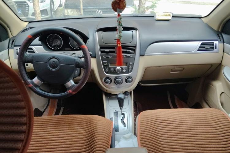 Used Buick Excelle 2011 1.6LX-AT Center Console