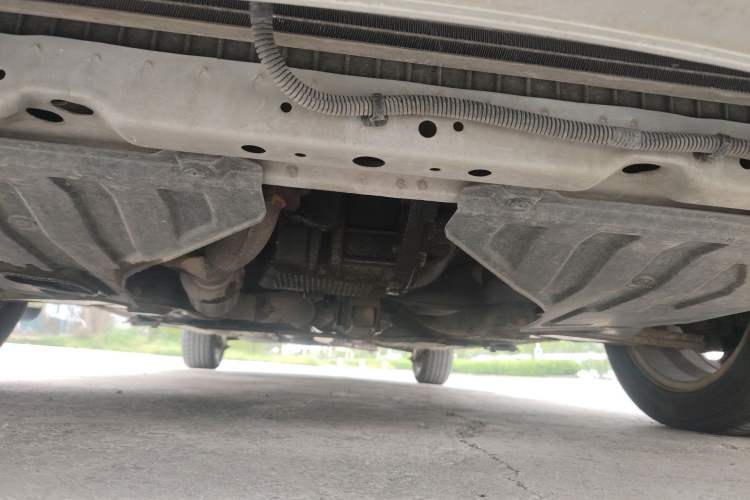 Used Buick Excelle 2011 1.6 LE-MT Chassis Front