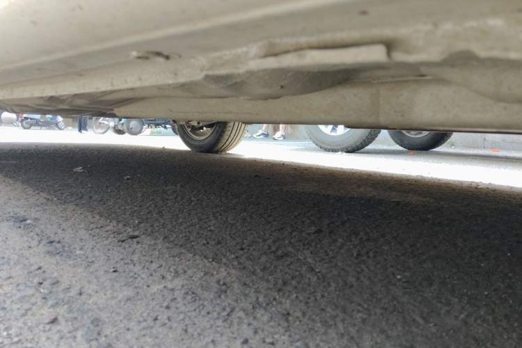 Used Buick Excelle 2011 1.6 LE-AT Chassis Front Right