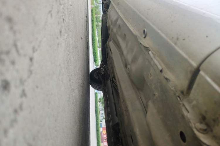 Used Buick Excelle 2011 1.6 LE-MT Chassis Front Right