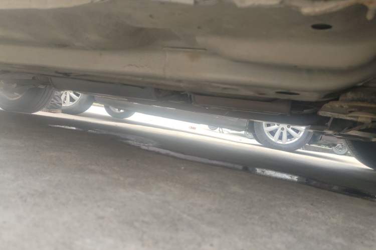 Used Buick Excelle 2011 1.6 LX-MT Chassis Rear Left