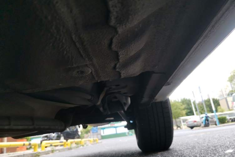 Used Buick Excelle 2011 1.6 LX-MT Chassis Rear Left