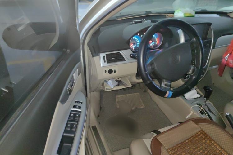 Used Buick Excelle 2011 1.6 LE-AT Driver Seat