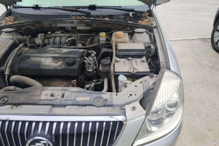 Used Buick Excelle 2011 1.6 LE-MT Engine Bay Left