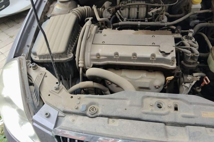 Used Buick Excelle 2011 1.6LX-AT Engine Bay Right