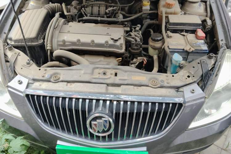 Used Buick Excelle 2011 1.6LX-AT Engine Bay