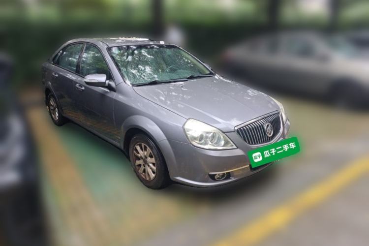 Used Buick Excelle 2011 1.6LX-AT Front Right 45 Deg