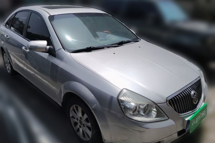 Used Buick Excelle 2011 1.6 LE-AT Front Right 45 Deg