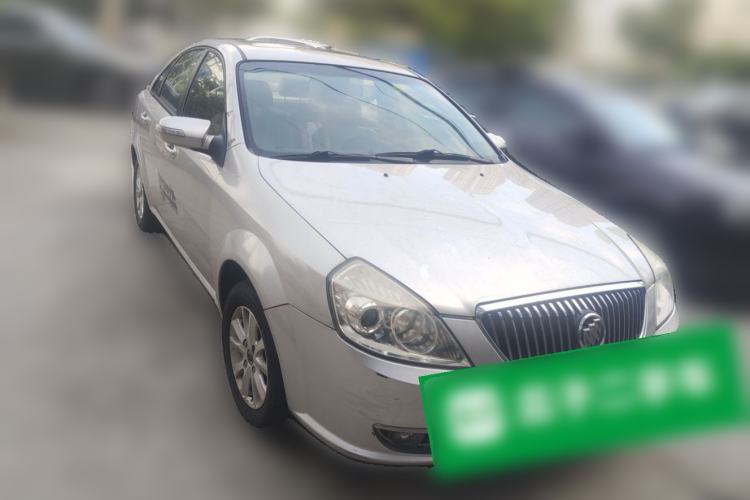 Used Buick Excelle 2011 1.6 LX-MT Front Right 45 Deg