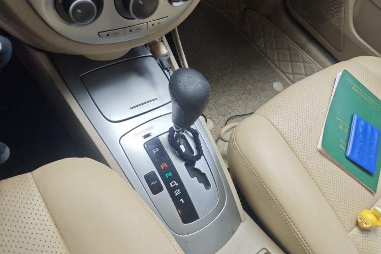 Used Buick Excelle 2011 1.6LX-AT Gear Lever