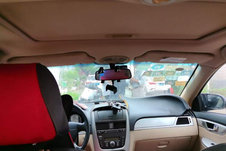 Used Buick Excelle 2011 1.6 LX-MT Headliner
