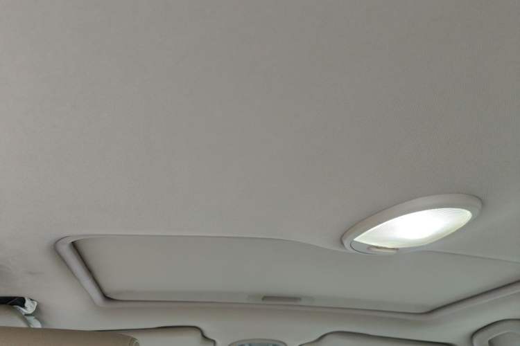 Used Buick Excelle 2011 1.6 LX-MT Headliner