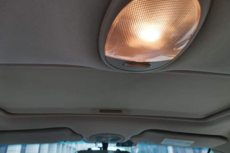 Used Buick Excelle 2011 1.6 LX-MT Headliner