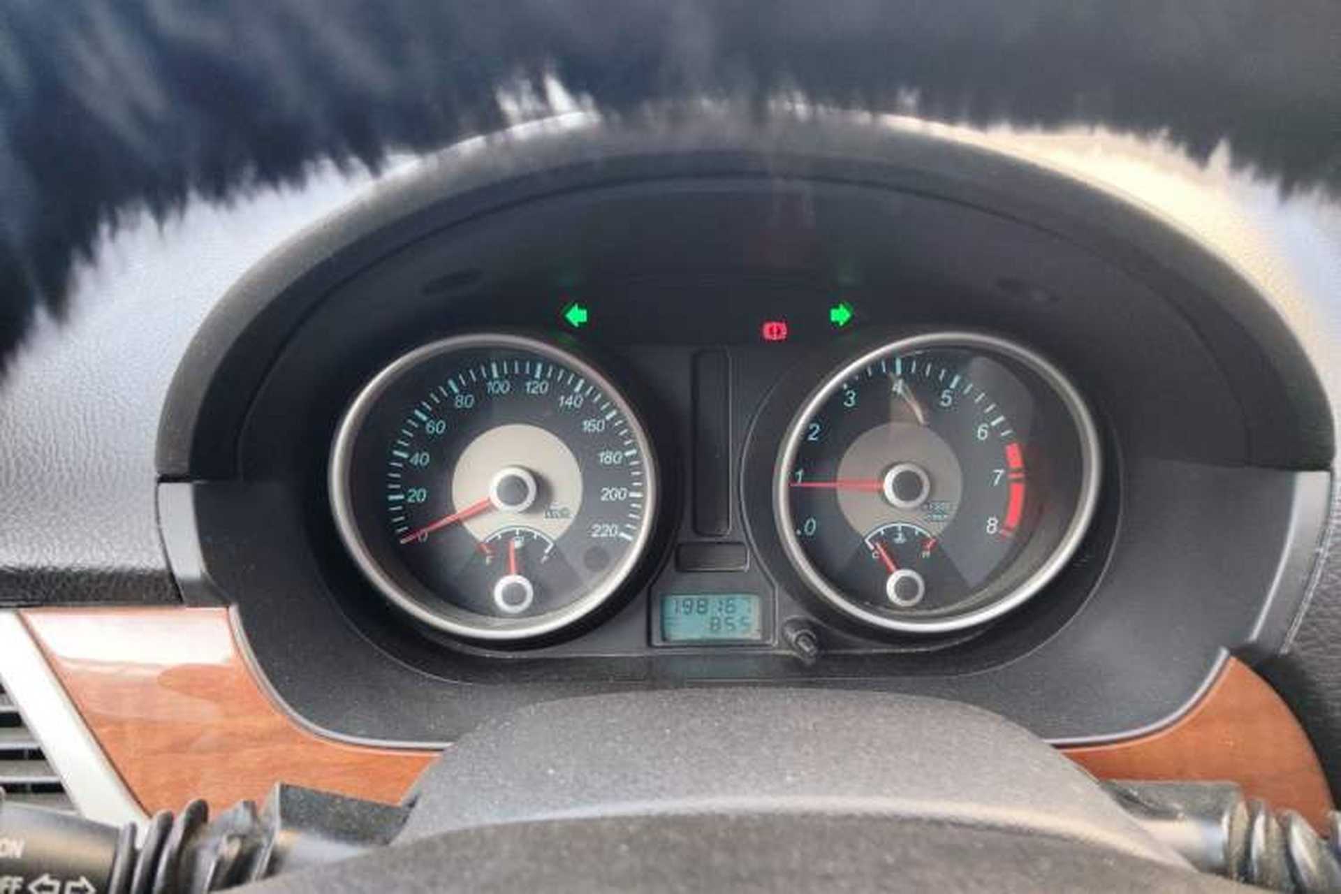 Used Buick Excelle 2011 1.6 LE-MT Instrument Cluster