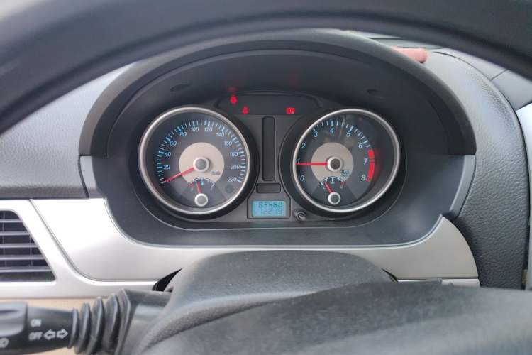 Used Buick Excelle 2011 1.6 LX-MT Instrument Cluster