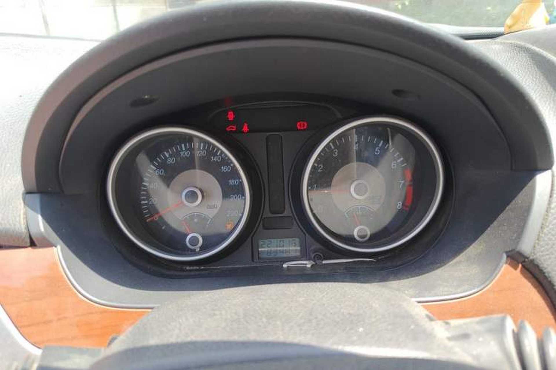 Used Buick Excelle 2011 1.6 LE-MT Instrument Cluster