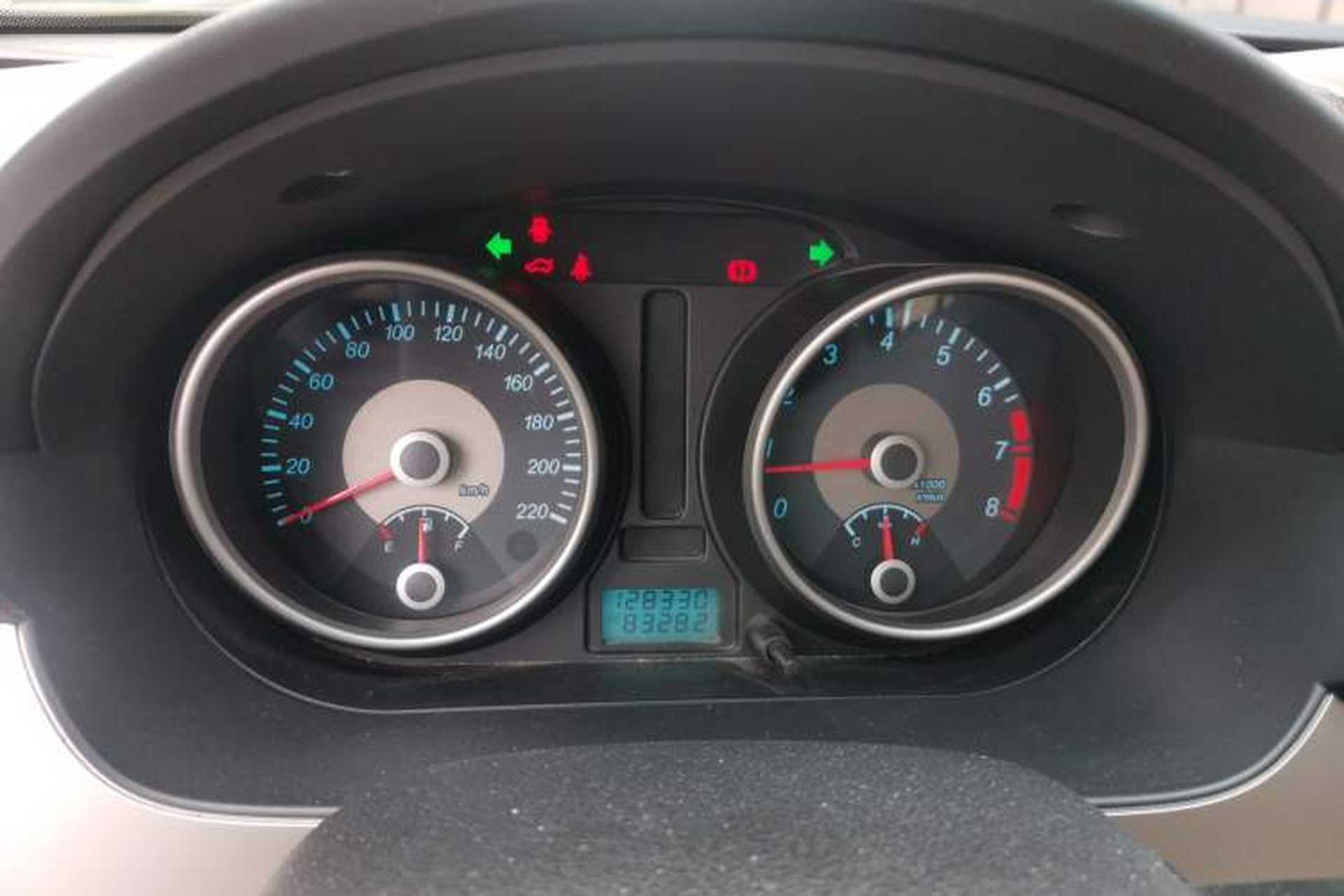 Used Buick Excelle 2011 1.6 LX-MT Instrument Cluster