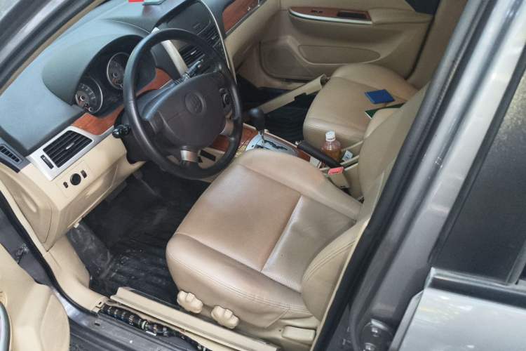 Used Buick Excelle 2011 1.6 LE-AT Left Front Seat