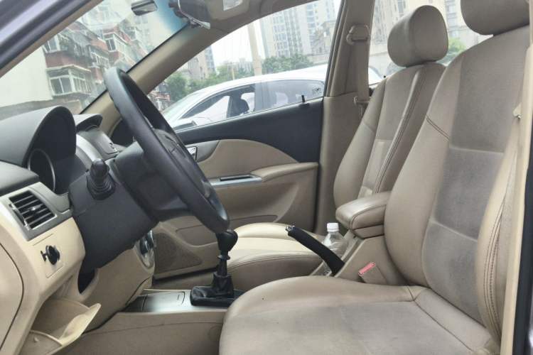 Used Buick Excelle 2011 1.6 LX-MT Left Front Seat