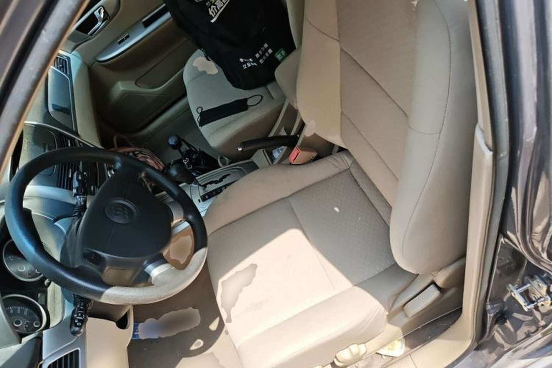 Used Buick Excelle 2011 1.6LX-AT Left Front Seat
