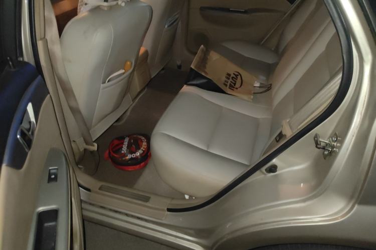Used Buick Excelle 2011 1.6LX-AT Left Rear Seat