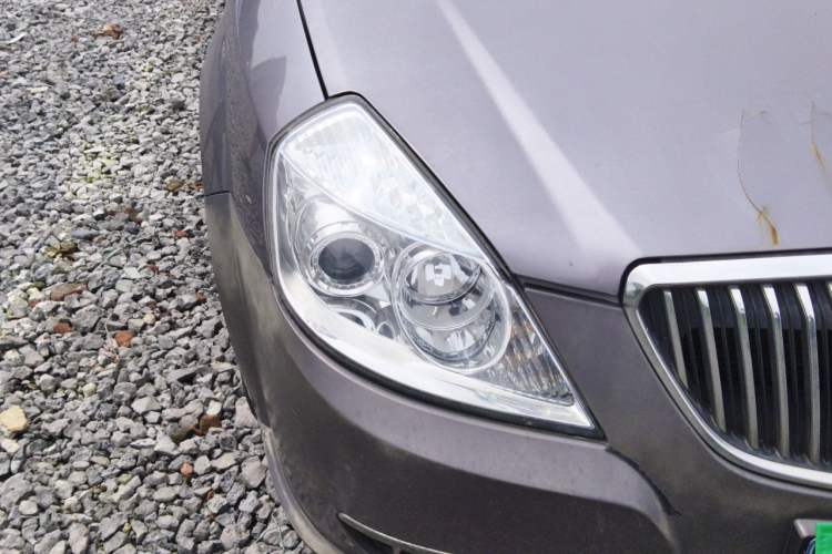 Used Buick Excelle 2011 1.6 LX-MT Right Front Headlight