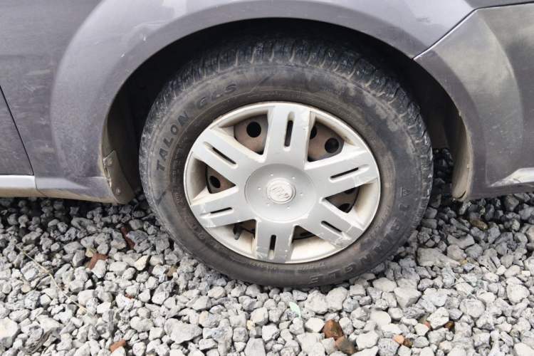 Used Buick Excelle 2011 1.6 LX-MT Right Front Wheel Hub
