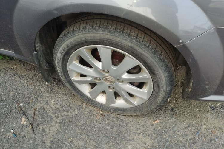 Used Buick Excelle 2011 1.6 LE-MT Right Front Wheel Hub