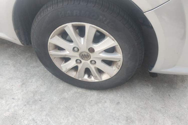 Used Buick Excelle 2011 1.6 LX-MT Right Front Wheel Hub