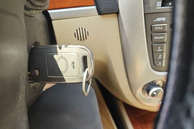 Used Buick Excelle 2011 1.6 LE-AT Vehicle Key