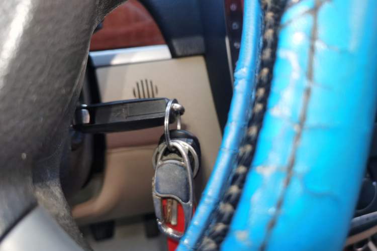 Used Buick Excelle 2011 1.6 LE-MT Vehicle Key