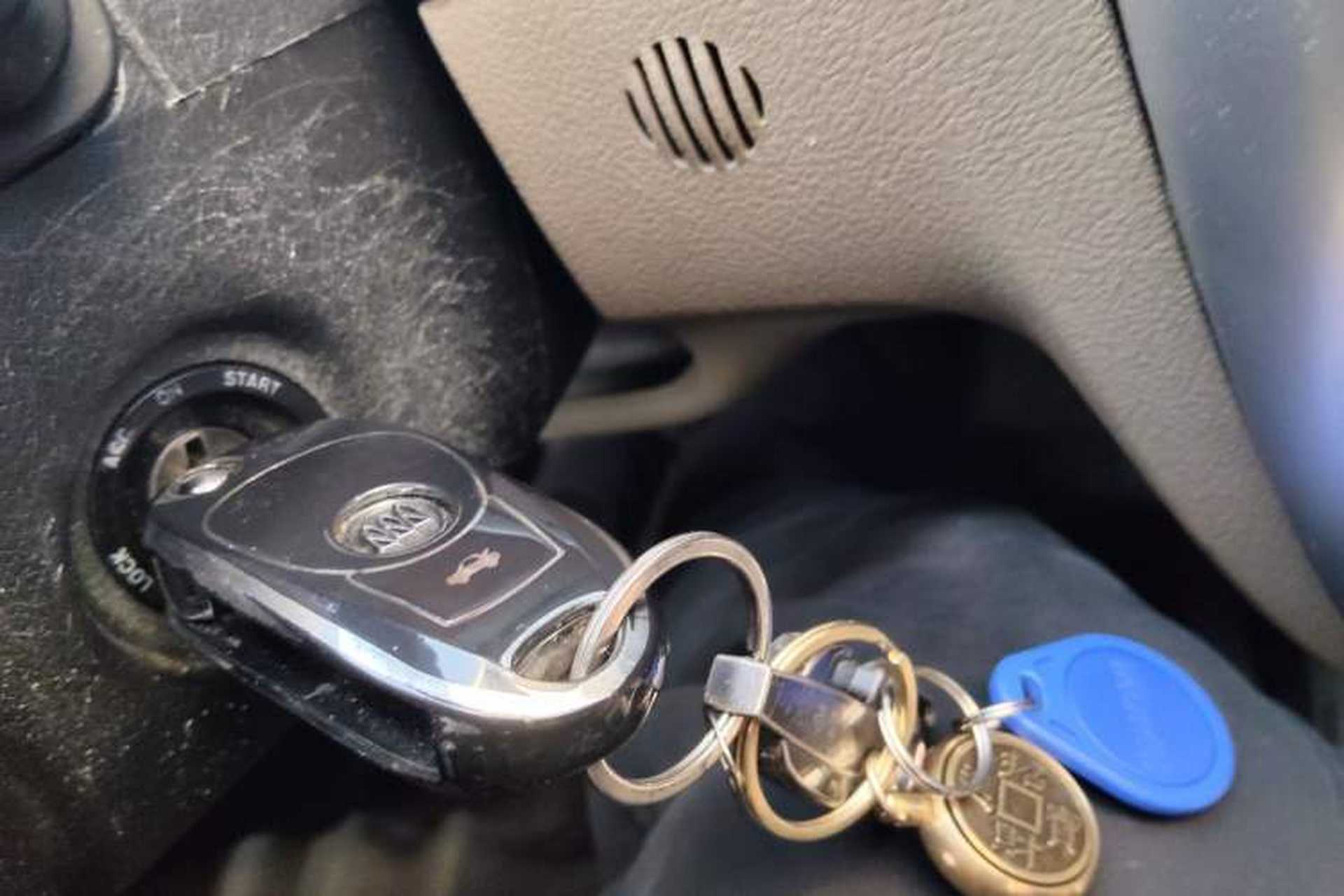 Used Buick Excelle 2011 1.6 LE-MT Vehicle Key