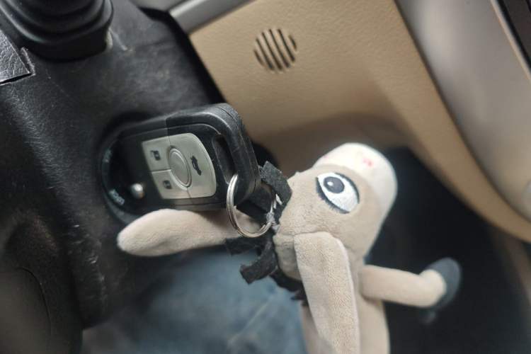 Used Buick Excelle 2011 1.6LX-AT Vehicle Key