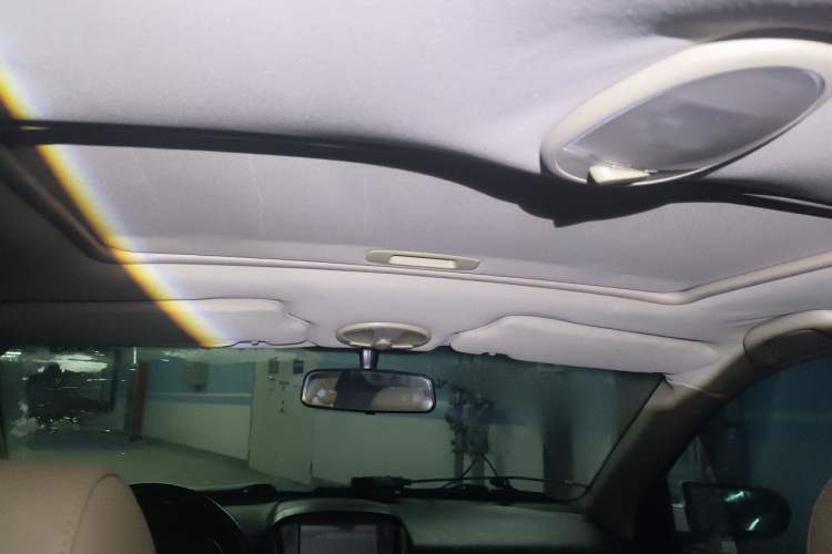 Used Buick Excelle 2011 1.6 LX-MT Headliner