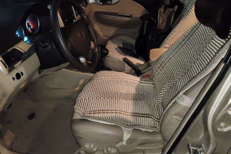 Used Buick Excelle 2011 1.6 LX-MT Left Front Seat