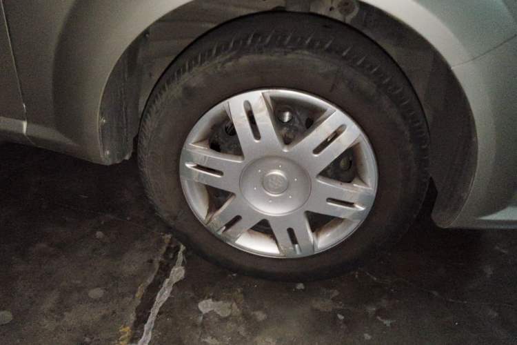 Used Buick Excelle 2011 1.6 LX-MT Right Front Wheel Hub