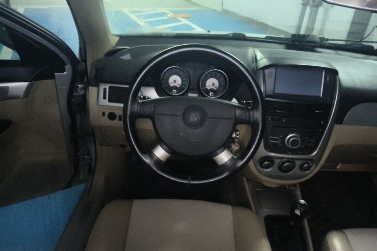 Used Buick Excelle 2011 1.6 LX-MT Steering Wheel