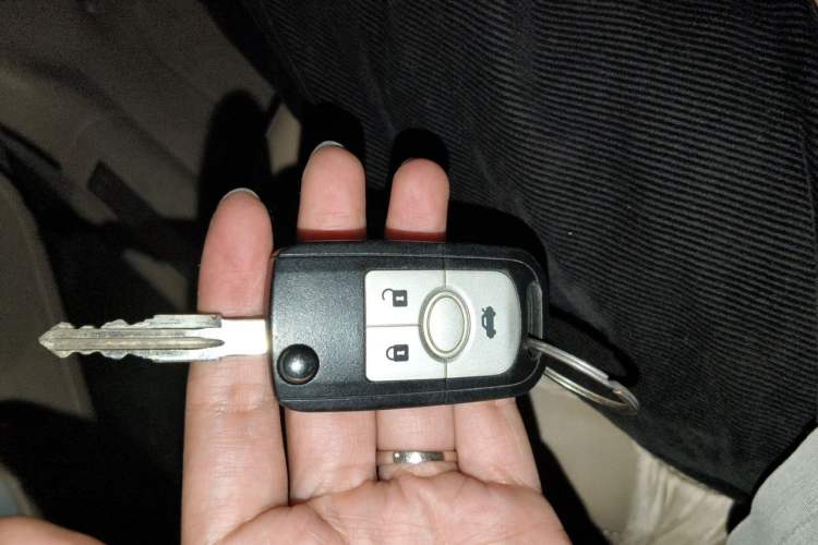 Used Buick Excelle 2011 1.6 LX-MT Vehicle Key