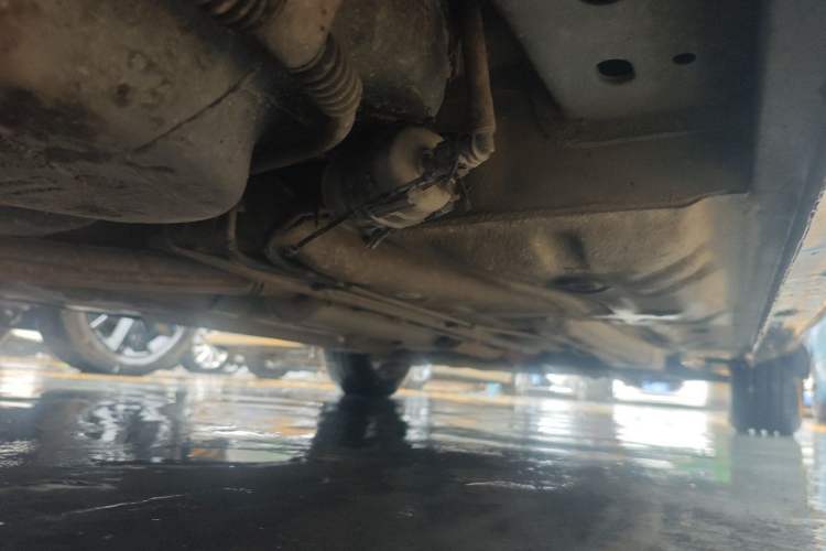 Used Buick Excelle 2011 1.6 LE-MT Chassis Rear Right