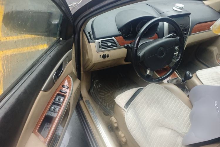 Used Buick Excelle 2011 1.6 LE-MT Driver Seat