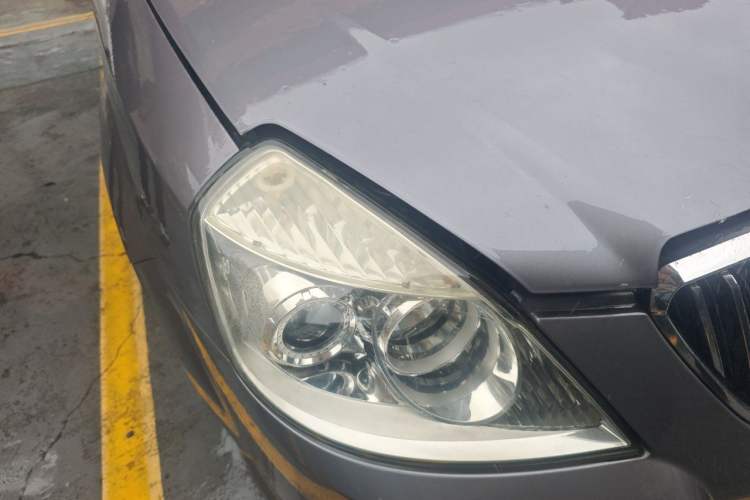 Used Buick Excelle 2011 1.6 LE-MT Right Front Headlight