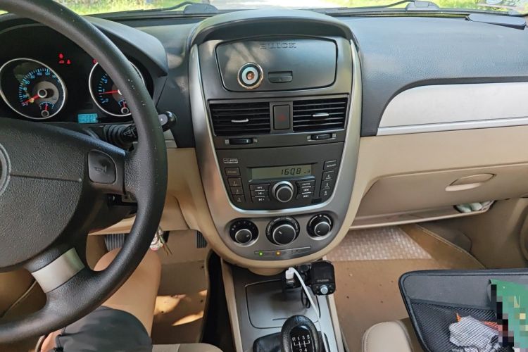 Used Buick Excelle 2011 1.6 LX-MT Audio And AC Panel
