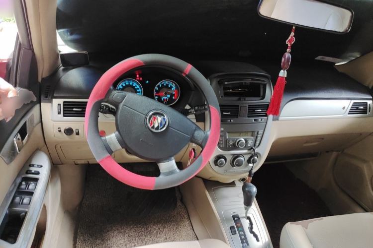Used Buick Excelle 2011 1.6LX-AT Center Console
