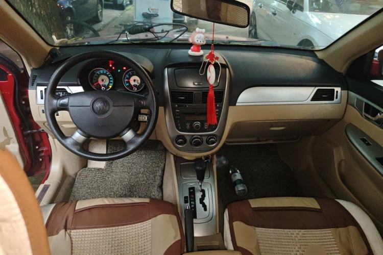 Used Buick Excelle 2011 1.6LX-AT Center Console