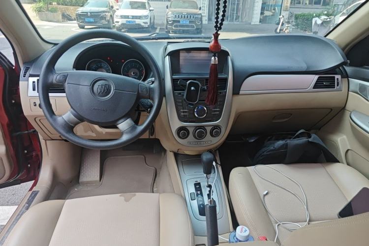 Used Buick Excelle 2011 1.6LX-AT Center Console