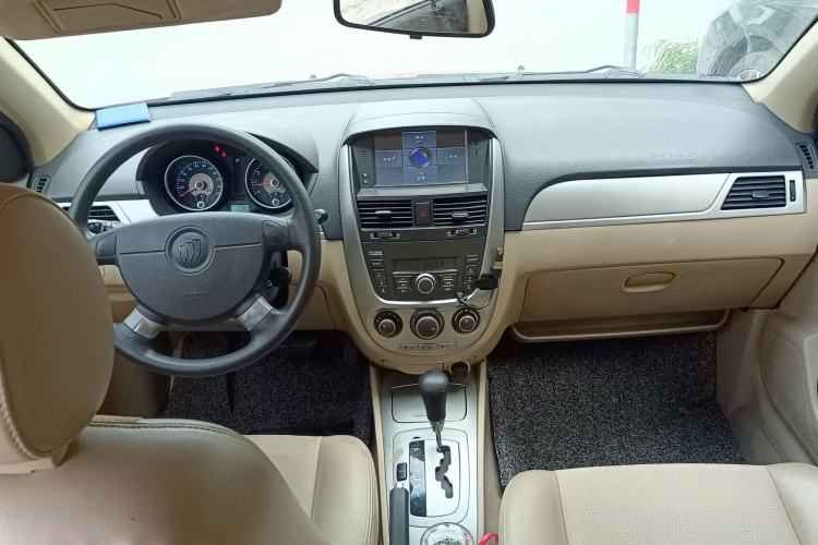 Used Buick Excelle 2011 1.6LX-AT Center Console