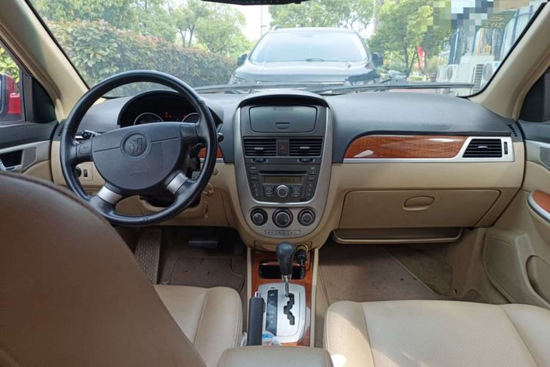 Used Buick Excelle 2011 1.6 LE-AT Center Console