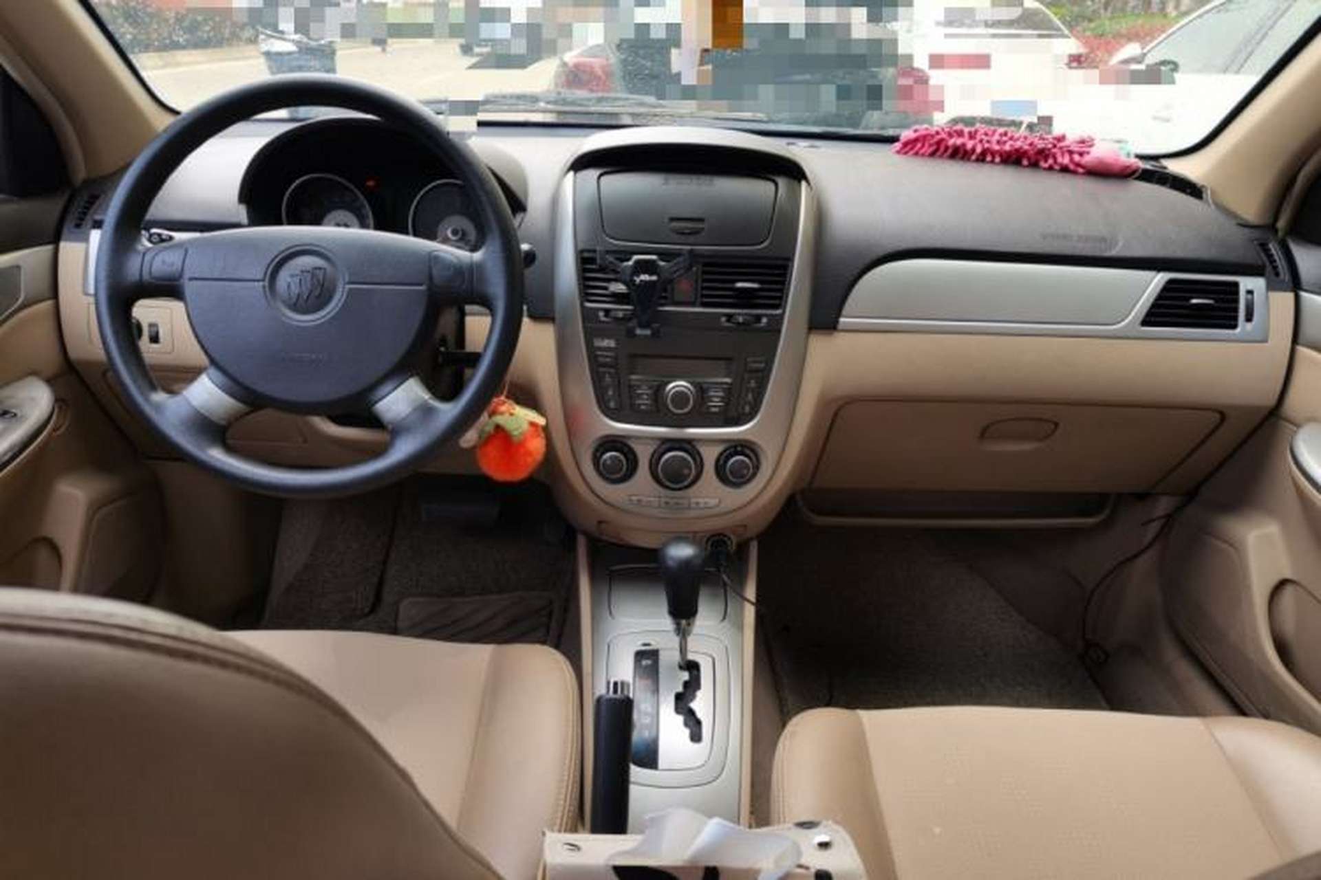 Used Buick Excelle 2011 1.6LX-AT Center Console