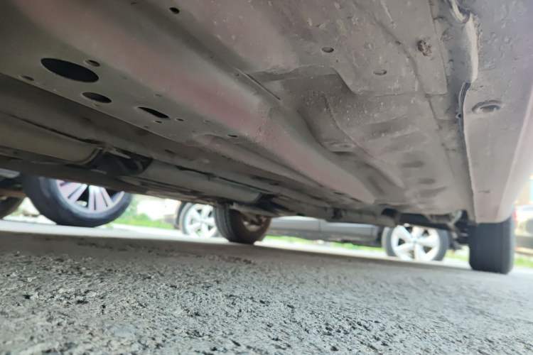 Used Buick Excelle 2011 1.6LX-AT Chassis Front Left